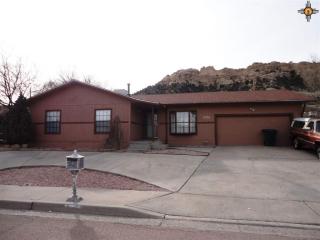 3614 Zia Dr, Gallup, NM 87301-4540
