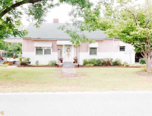 316 Grady St, Portal, GA 30450-4145