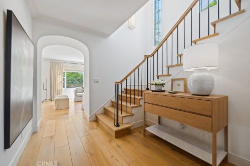 106 Treehouse, Irvine, CA 92603-0691