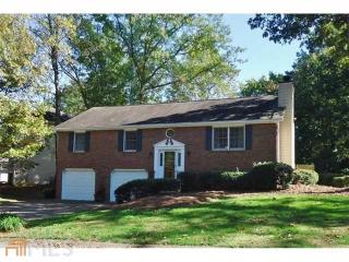 2141 Shillings Chase Dr, Kennesaw, GA 30152-4176