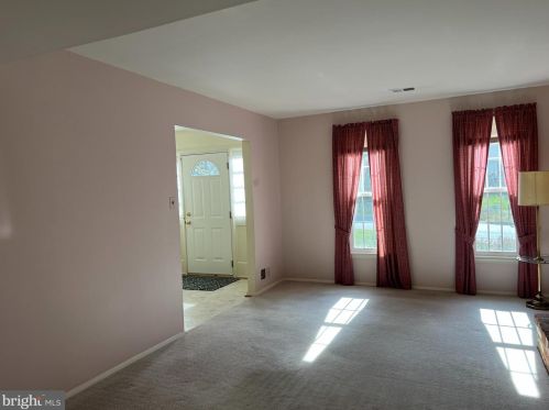 616 Piping Rock Dr, Silver Spring MD 20905-5863 exterior