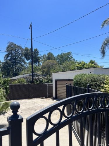 828 Campus Ave, Redlands CA  92374-3613 exterior