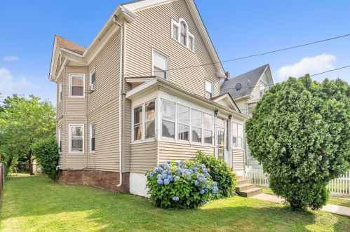 43 Adelaide St, Hartford, CT 06114-1802