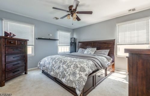 32 Boulder Run Rd, Paterson NJ 07501-3356 exterior