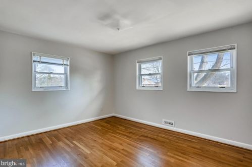 11904 Lafayette Dr, Silver Spring MD 20902-2213 exterior