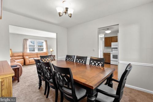 2845 Gunarette Way, Silver Spring MD 20906-1863 exterior