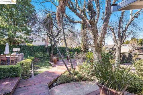 735 San Simeon Ct, Concord CA  94518-2316 exterior