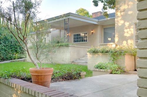 1628 La Loma Dr, Santa Ana CA 92705-3078 exterior