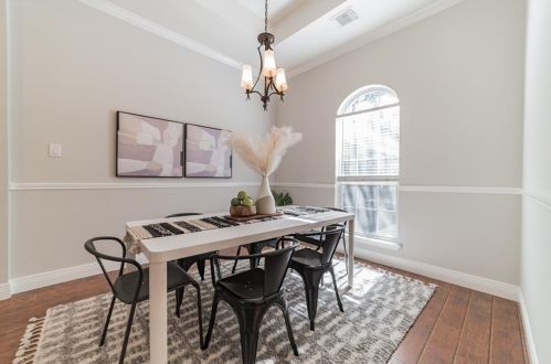 6868 Auckland Dr, Austin TX  78749-4139 exterior