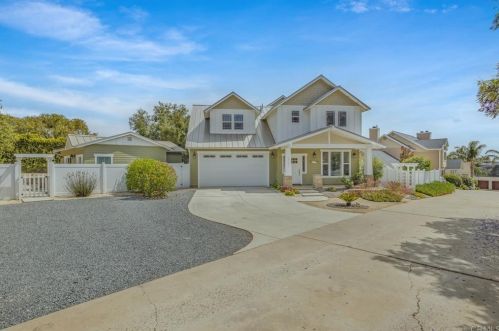 1727 Ivy Rd, Oceanside, CA 92054-5640