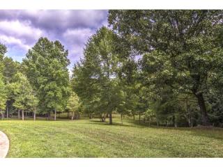 260 Johnson Rd, Suwanee, GA 30024-1751