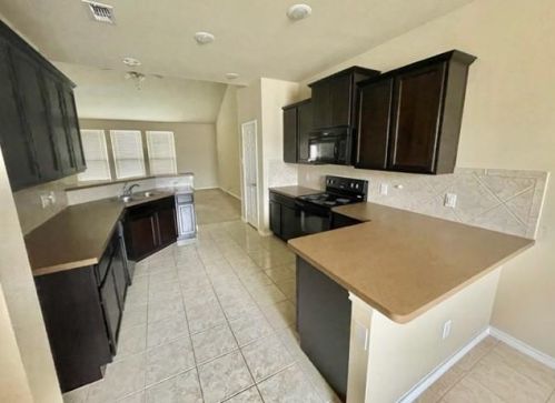 4600 Rockmill Trl, Fort Worth TX  76179-5093 exterior