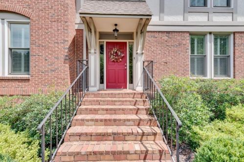 620 Greystone Park, Atlanta, GA 30324-5285
