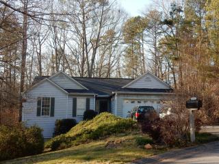 429 Rockingham Ln, Holly Springs, GA 30189-2370