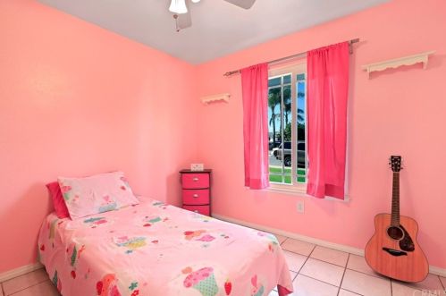 6010 Kitty Hawk Dr, Riverside CA  92504-1422 exterior