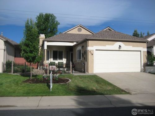 716 Club Cir, Broomfield, CO 80027