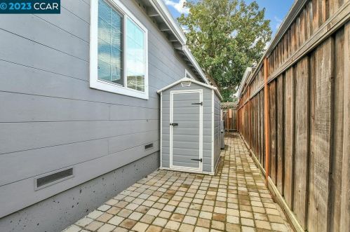 2735 Sinclair Ave, Concord CA  94519-2619 exterior