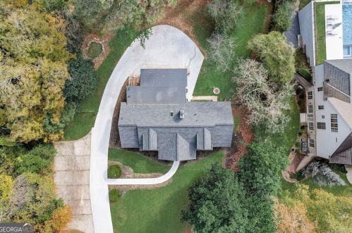 740 Moores Mill Rd, Atlanta GA  30327-1561 exterior