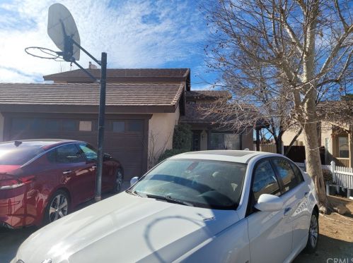 10823 Dove Ln, El Mirage, CA 92301-4116