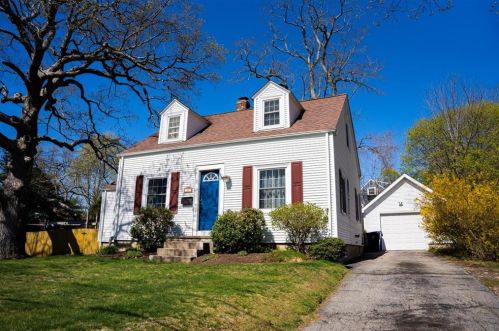 20 Grove Ave, Providence, RI 02919-7402