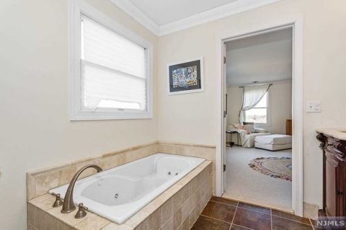 97 Roosevelt Ave, Paterson NJ  07506-0015 exterior