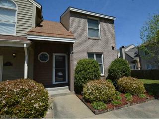741 Lake Cir, Chesapeake, VA 23322-8366