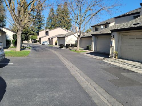 1130 Cedar Creek Dr, Modesto, CA 95355-5204