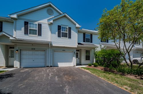 1215 Denver Ct, Naperville, IL 60540-0904