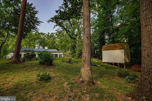 7415 Hastings St, Springfield VA  22150-4108 exterior