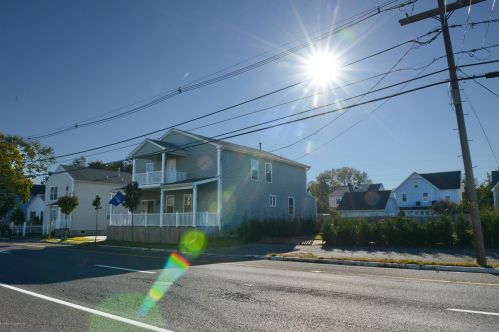 325 Hawthorne Ave, Point Pleasant Beach, NJ 08742-2540