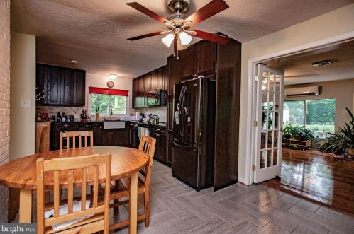 7415 Hastings St, Springfield VA  22150-4108 exterior