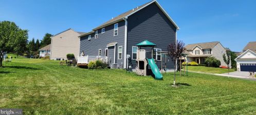 2020 Brookes Ln, Harrisburg, PA 17110-3682