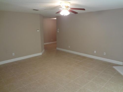 4909 Parkview Hills Ln, Fort Worth TX  76179-4182 exterior