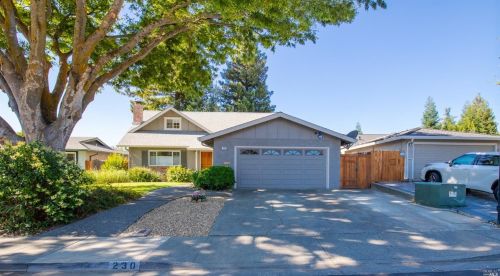 230 Cascade Dr, Vacaville, CA 95687-4906
