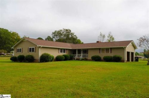 611 Lamar Mitchell Rd, Belton, SC 29627-8414