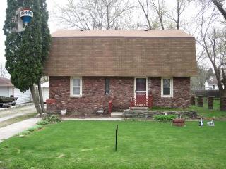 5061 Court St, Monee, IL 60449-9812