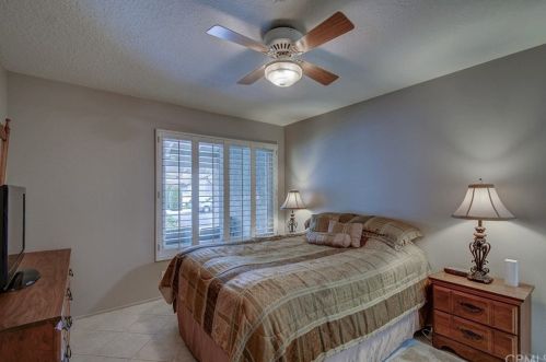 7 Deer Spg, Irvine CA  92604-3011 exterior