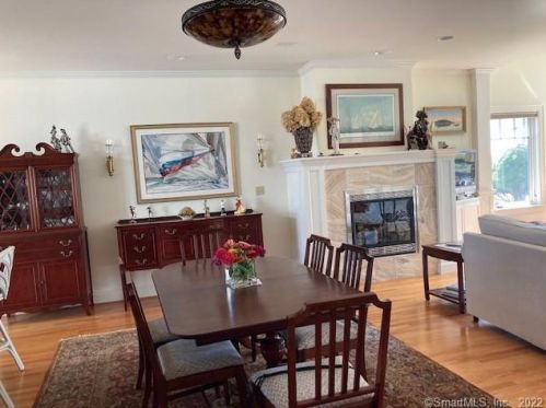 7 Lake Shore Dr, Niantic CT  06357-2205 exterior