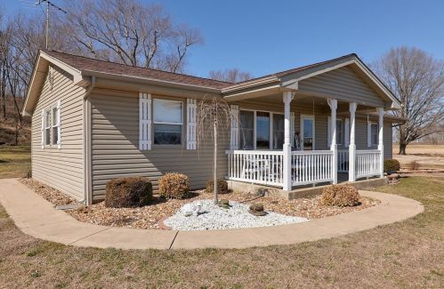 31 Fort Howard Acres, Winfield, MO 63389-3414
