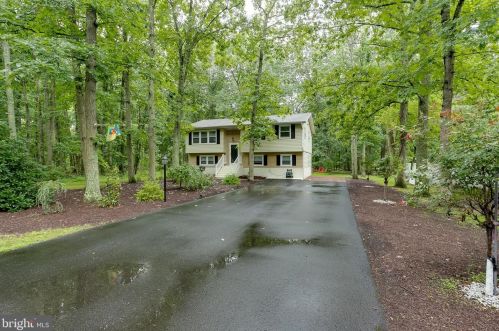 327 Hayes Ave, Waterford, NJ 08089-1508