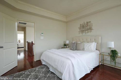 1209 Poplar Run Dr, Silver Spring MD 20906-6717 exterior