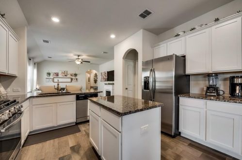 5845 Dew Plant Way, Fort Worth TX  76123-5021 exterior