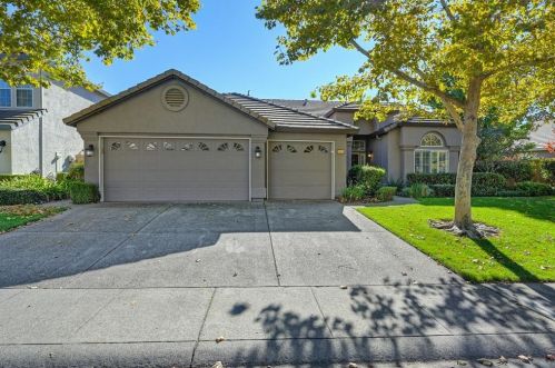1151 Bramble Ln, Folsom, CA 95630-7646