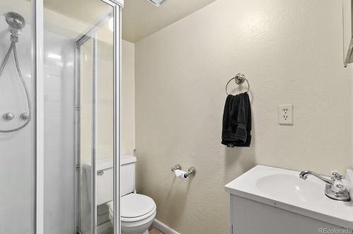 2900 Bannock St, Englewood CO 80110-1518 exterior