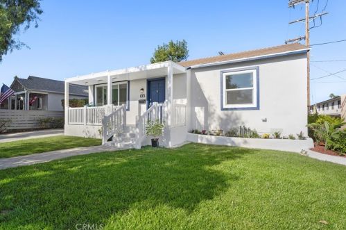 17803 Rhoda St, Van Nuys, CA 91316-1120