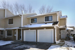 1284 Williams Dr, Palatine, IL 60074-3103
