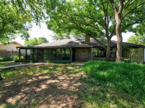 410 Granada Calle Ct, Granbury TX 76049-1476 exterior