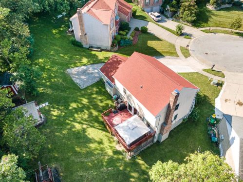 2450 Hearthstead Ln, Cincinnati, OH 45239-6616