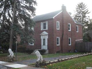 320 Park Ter, Harrisburg, PA 17111-1747