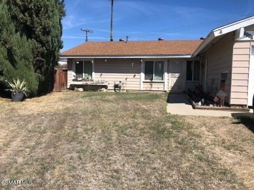 2387 Lansing Pl, Simi Valley, CA 93065-4941